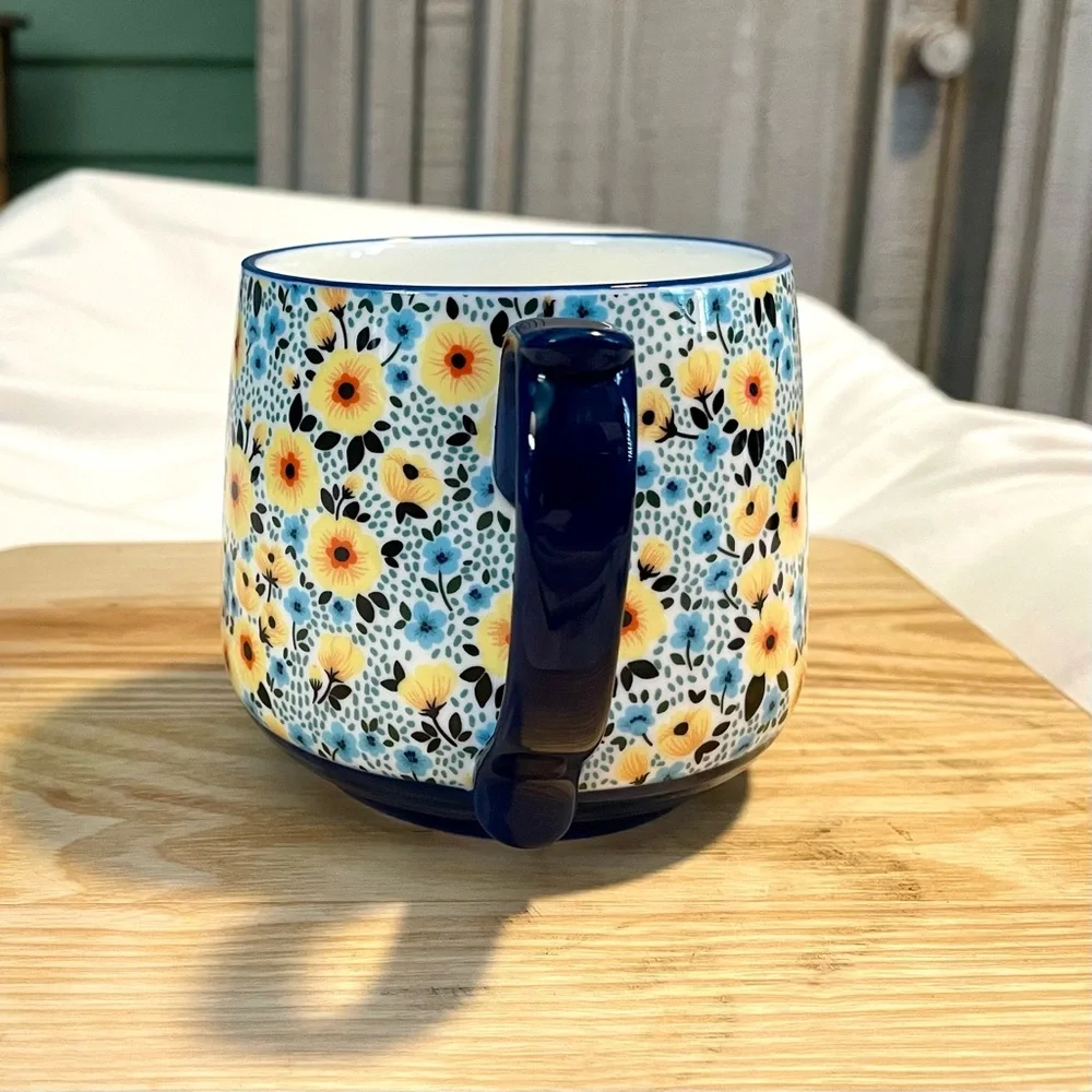 *EUC* PIER 1 Imports Boho Floral Ceramic Mug/Cup - Beautiful Floral Pattern